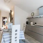 Hostdomus - Casa Madi