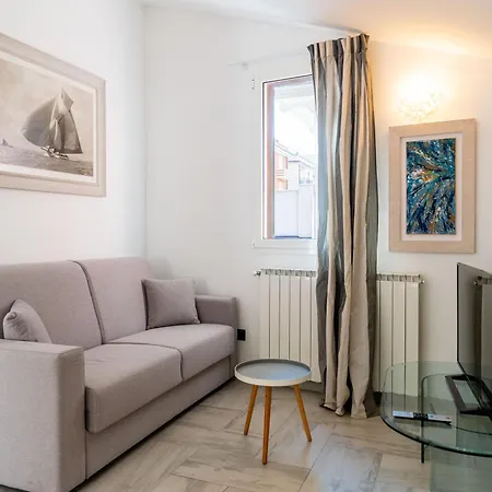 Hostdomus - Casa Madi Apartment *