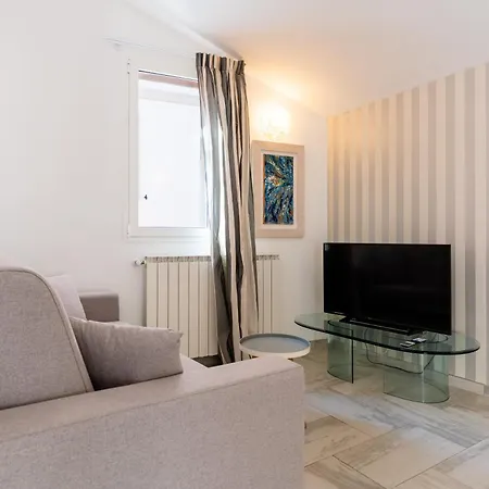 Hostdomus - Casa Madi Apartment