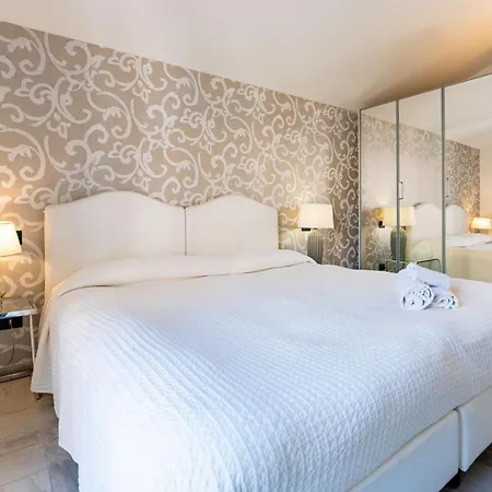 Hostdomus - Casa Madi * Alassio