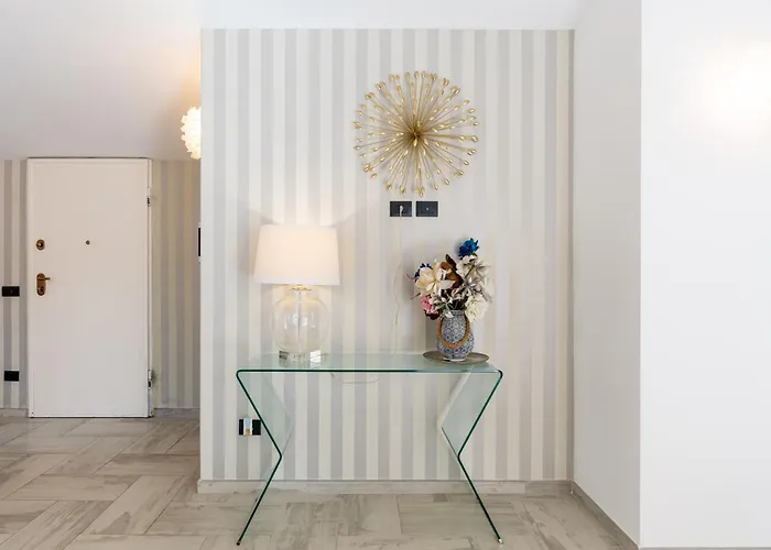 Hostdomus - Casa Madi 알라시오